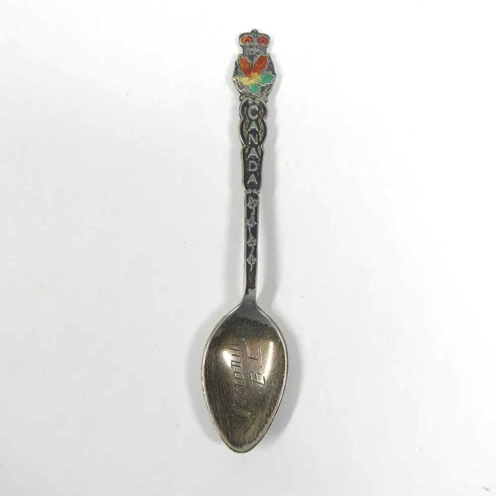 Victoria BC Canada Sterling Silver Souvenir Spoon w/ Enamel Maple Leaf Vintage